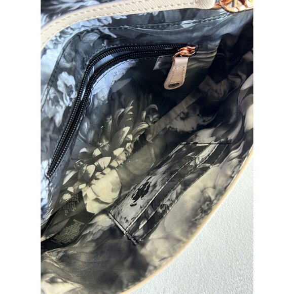 Ted Baker Britany Crosshatch Leather Rose Gold Crossbody Clutch Bag in Pale Pink - Picture 6 of 8